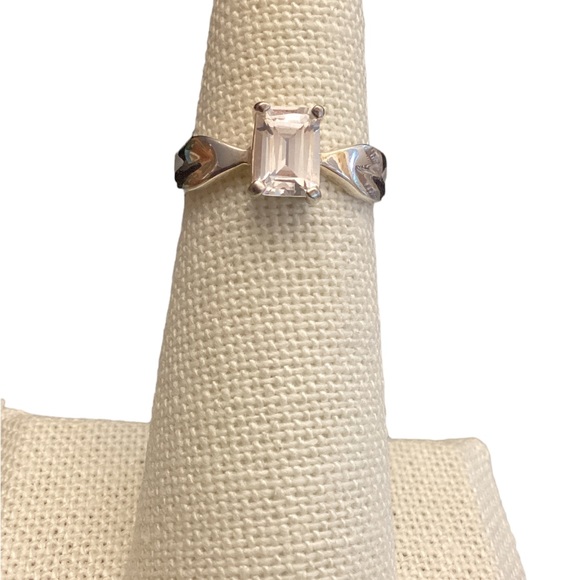 Sterling 925 Jewelry - 925 Sterling Silver square Clear Crystal ring, size 4 1/2 . Stamped 925